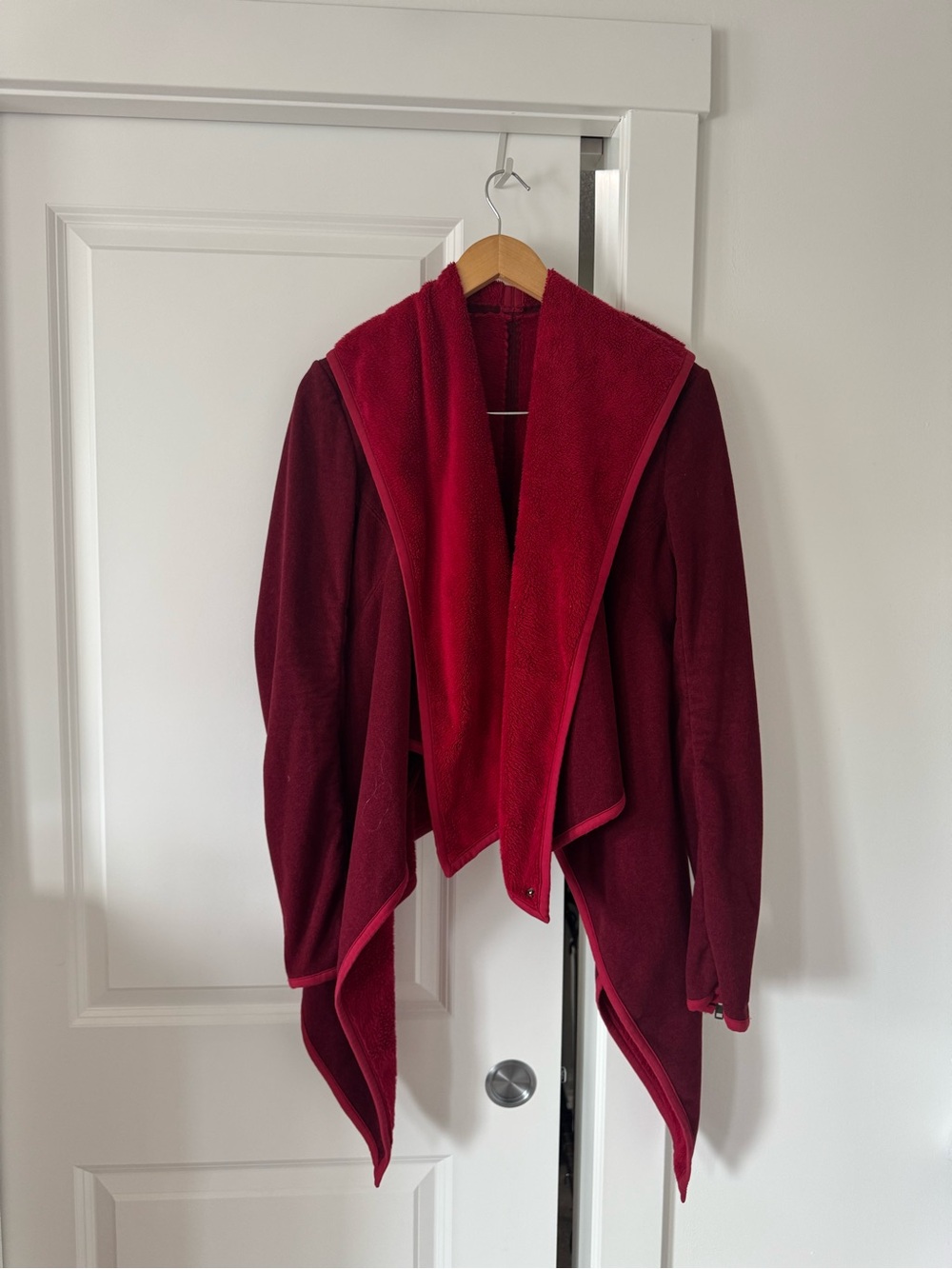 Women's Lululemon Presence of Mind Jacket Size 8